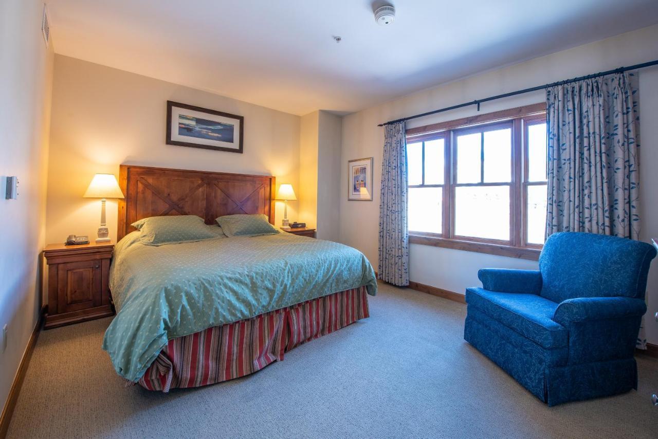 Two Bedroom Condo With Balcony Over Mountaineer Square - Just Steps From The Slopes! Condo Крестед Бют Екстериор снимка