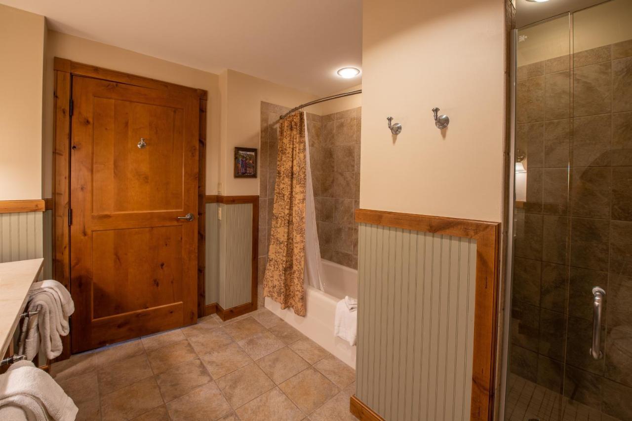 Two Bedroom Condo With Balcony Over Mountaineer Square - Just Steps From The Slopes! Condo Крестед Бют Екстериор снимка