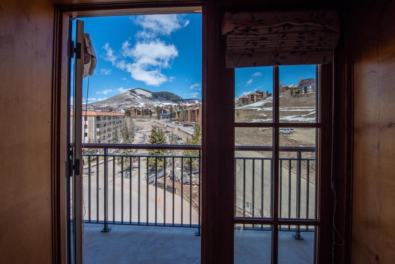 Two Bedroom Condo With Balcony Over Mountaineer Square - Just Steps From The Slopes! Condo Крестед Бют Екстериор снимка